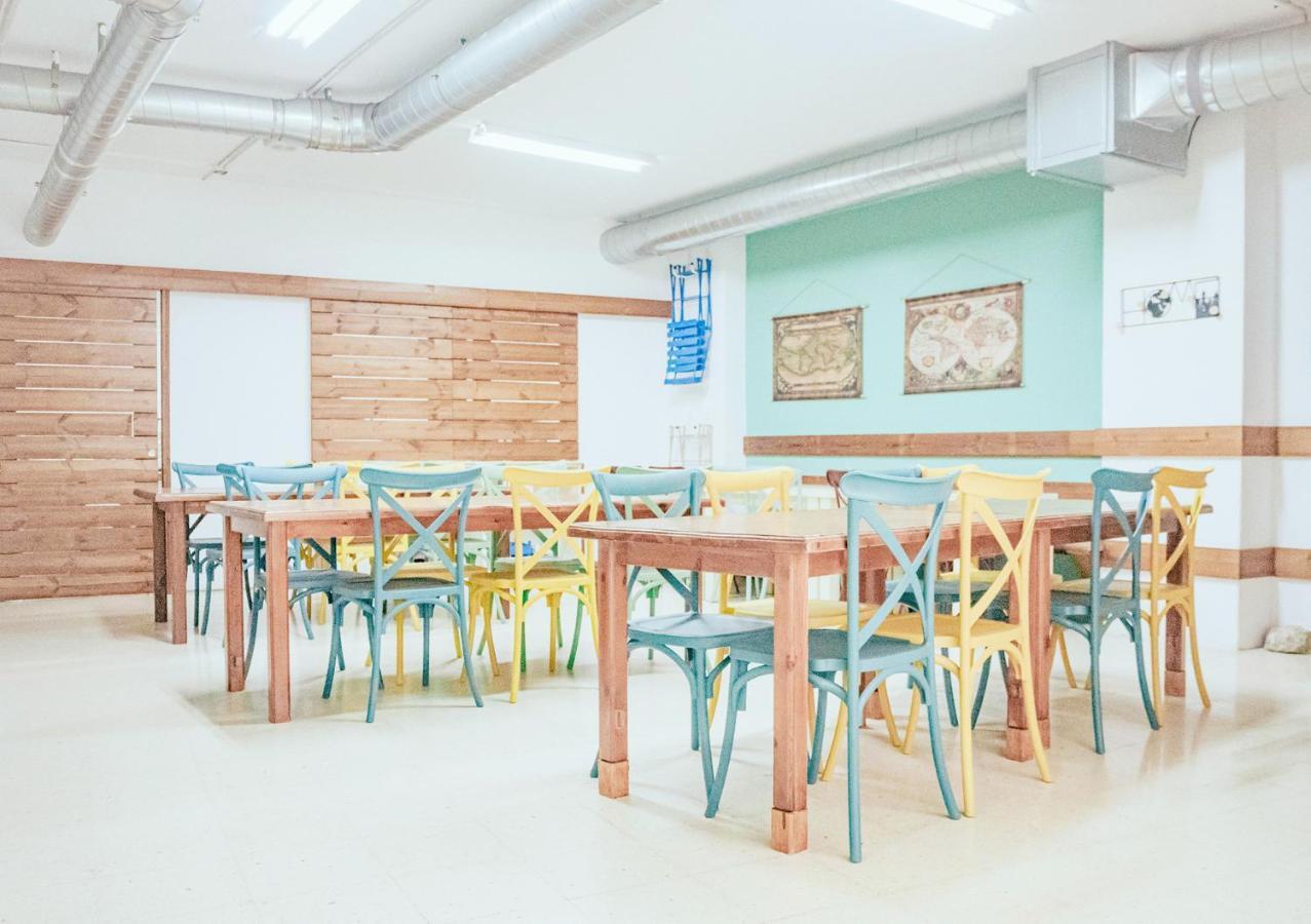 Albergue Aloxa Hostel Понтеведра Экстерьер фото