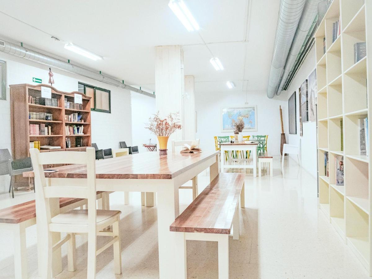 Albergue Aloxa Hostel Понтеведра Экстерьер фото
