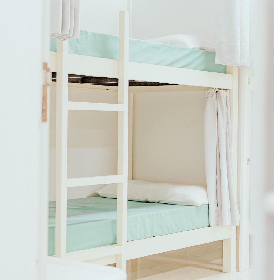 Albergue Aloxa Hostel Понтеведра Экстерьер фото